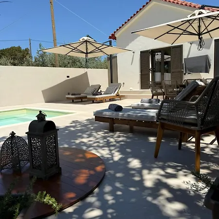 Hébergement de vacances Petrochori House