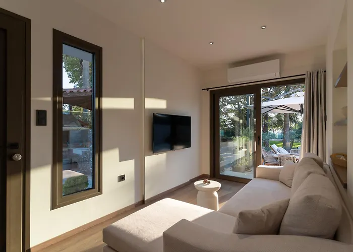 Petrochori House Voidokilia