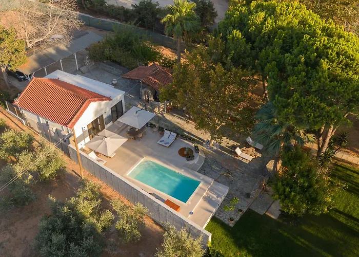 Petrochori House * Voidokilia